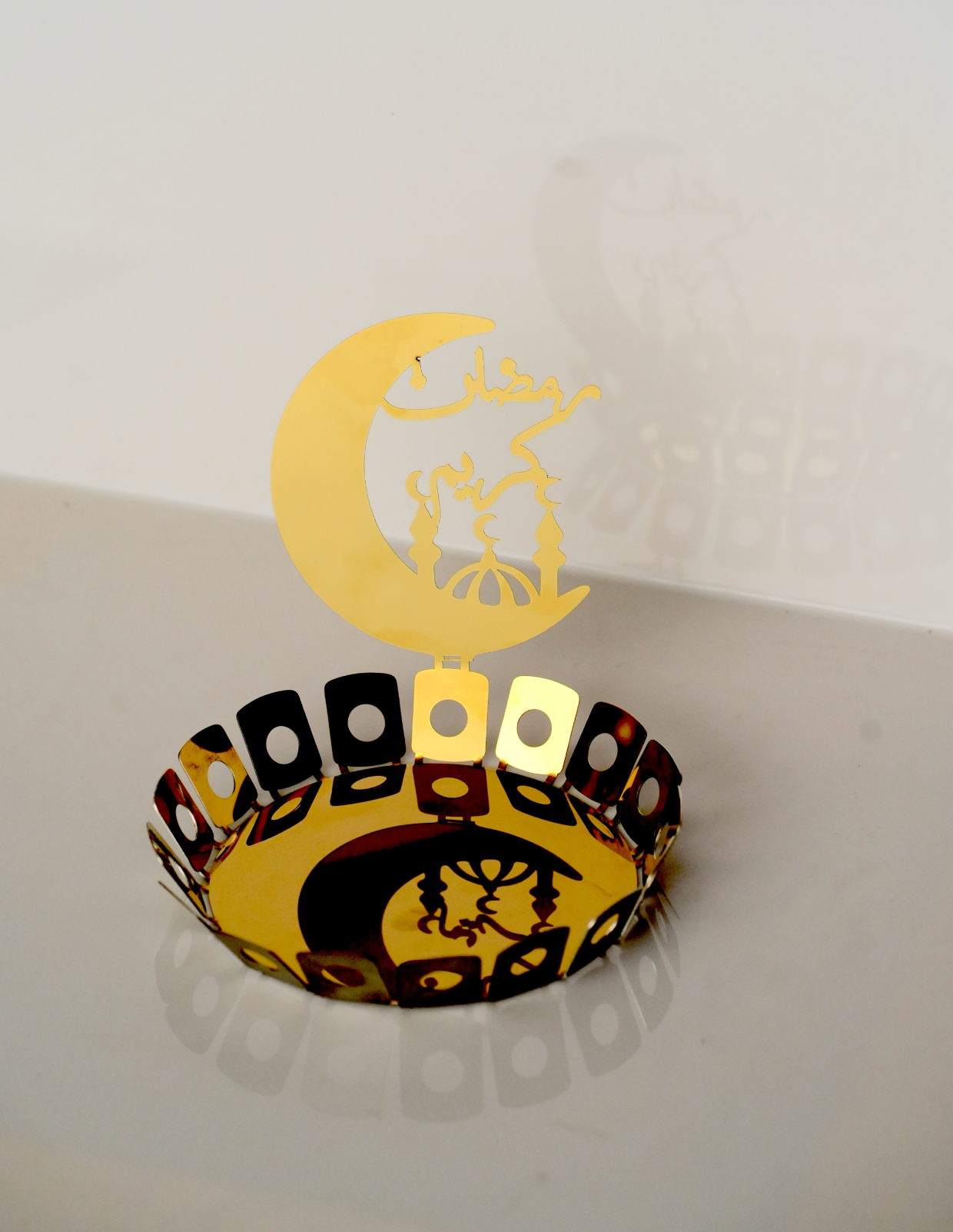 Ramazan Kareem Tray Round Shape( small)