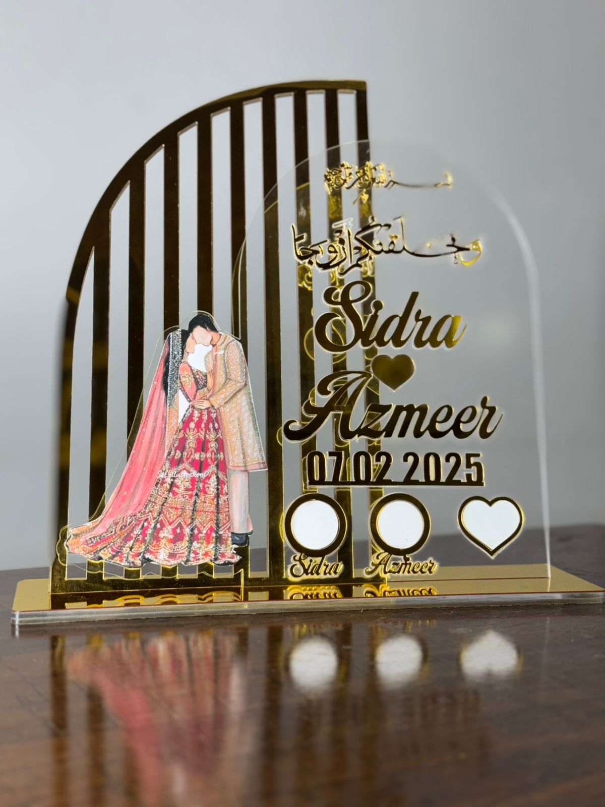 Nikah Thumb Board –  Couple Stand